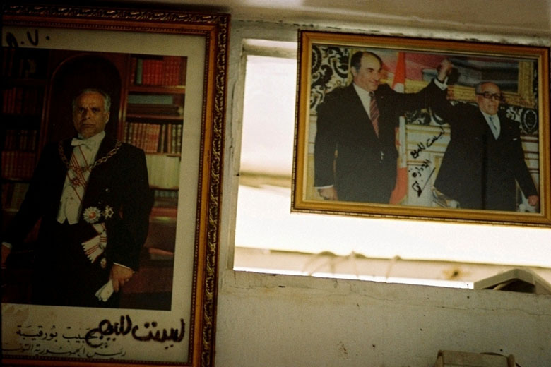 L'ancien président - pas à vendre © Fakhri El Ghezal