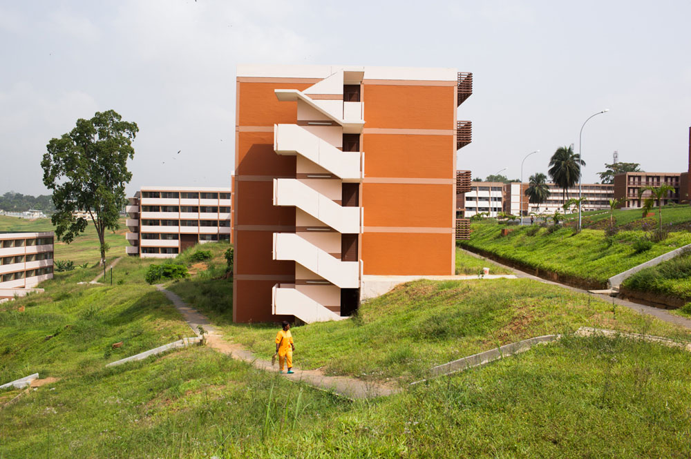 Campus universitaire Félix Houphouet Boigny, Abidjan, 2014 © Camille Millerand / Divergence