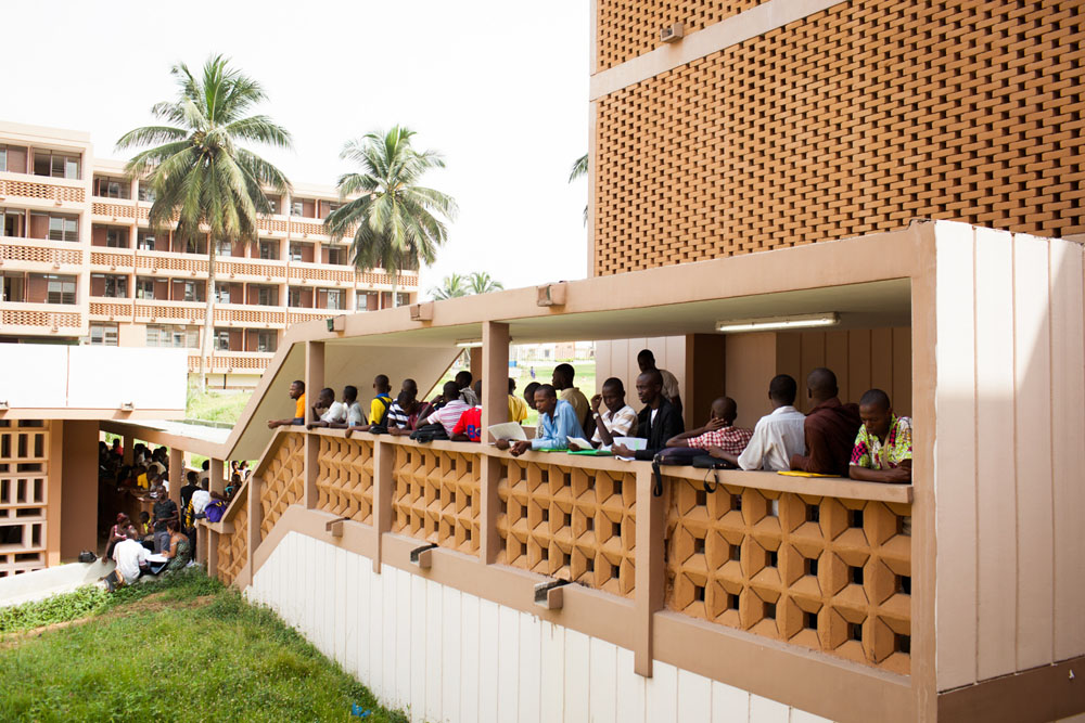 Campus universitaire Félix Houphouet Boigny, Abidjan, 2014 © Camille Millerand / Divergence
