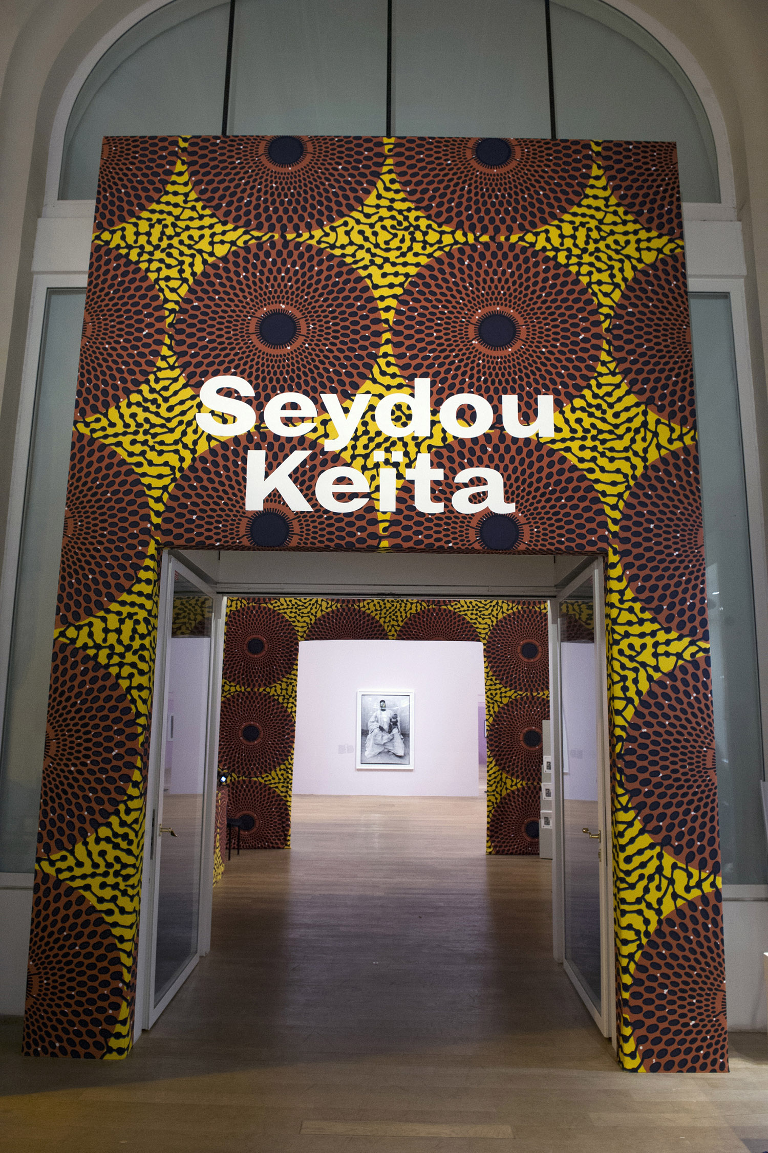 Vue de l'exposition de Seydou Keïta au Grand Palais